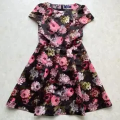 希少】レオナール ワンピース カンカン トリム 花柄 ブラック ピンク
