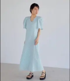 橋本環奈着用】リリーブラウン ペプラムジャガードワンピース ブルー