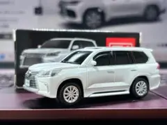 【非売品】レクサス LX570 ホワイト プルバックカーのサムネイル