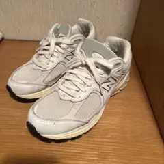 New Balance 2002R スニーカー ホワイト　22.5cm