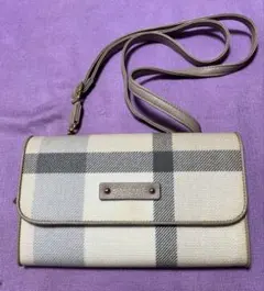 ブルーレーベルクレストブリッジ ショルダーウォレットポーチ