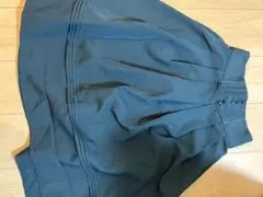 axes femmeダークグリーン フレアスカート