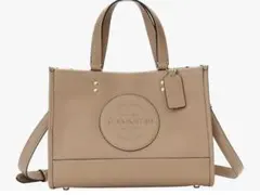 コーチ　バッグ　レザー デンプシー キャリーオール ウィズ パッチ ベージュ