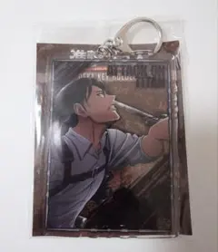 ②(リヴァイ)進撃の巨人 デカキーホルダー