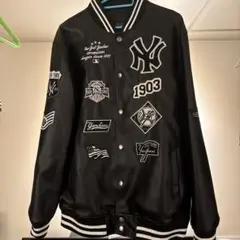 新品未使用　MLB Yankeesスタジャン ブラック 110