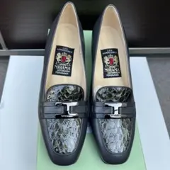 Item thumbnail for item 9f6ca1b5-696c-433a-8ca2-0a7551ccf3e8