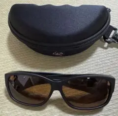 美品LGBルグランブルー 半月型メガネケース 黒 - メルカリ