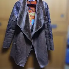 デシグアルブラウンコート カラフル裏地