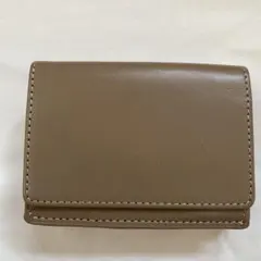 三つ折り財布 レザー グレージュ コンパクトのサムネイル