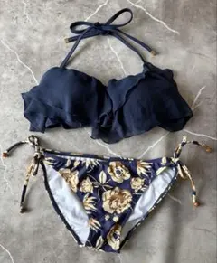LIP SERVICE MURUA ビキニ 9M 水着 花柄 ネイビー 紺色のサムネイル