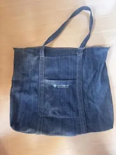 Item thumbnail for item a7fed689-4039-499b-a92c-0453adc1369b