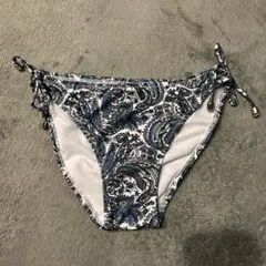 水着　ビキニショーツ　Sサイズ