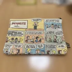 スヌーピーのポーチ