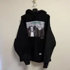 GUESS フーディーのサムネイル