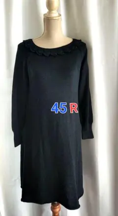 大変美品　45R　インディゴ染めの可愛いニットワンピース　コットンのサムネイル