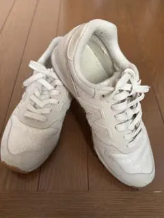 New Balance ホワイト スニーカー