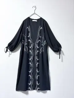 【SENSE OF PLACE】アーバンリサーチ　刺繍ロングカーディガン 羽織りのサムネイル