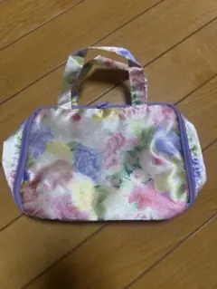 ＊未使用＊rienda リエンダ　花柄 ランジェリーポーチ　コスメポーチのサムネイル