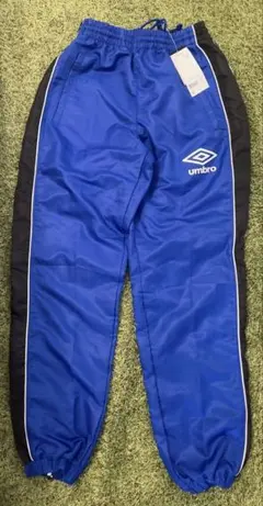 umbro 新品タグ付き　ピステパンツ 青色