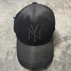 MLB ニューヨークヤンキース キャップ バックリボン ブラック 黒 帽子のサムネイル