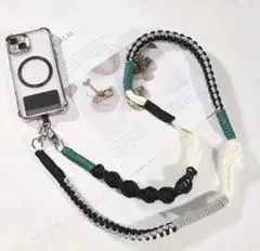 編みデザイン スマホストラップ