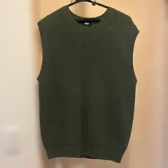 ユニクロ　UNIQLO ニットベスト Sサイズ　グリーン