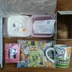 スヌーピーグッズ  マグカップ、エコバッグ、キーホルダー、タッパーX2個は