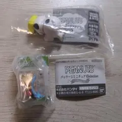 PEANUTS ガチャガチャ　２種　オラフ&ライナス　新品未開封
