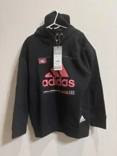 adidas 裏起毛　パーカー　130センチ　新品未使用タグ付き