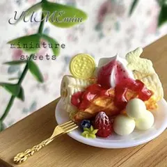 700 ＊バナナワッフル　お月見うさぎ＊　ミニチュアスイーツ　フェイクフード