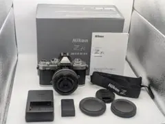 Nikon (ニコン) Zf ボディ ブラック 元箱 ショット数1,818回 - メルカリ