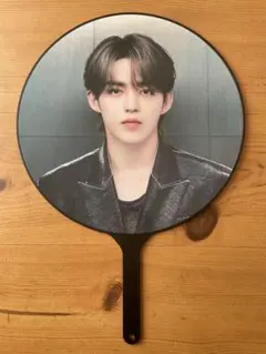 2026年最新】エスクプス うちわ right hereの人気アイテム - メルカリ