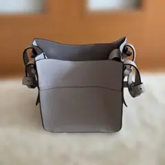 グレー レザー ショルダーバッグ