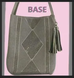ビジュー装飾　グレー　ハンドBag　　 タッセル付き　　B06