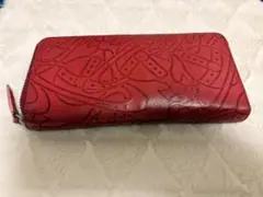 Vivienne Westwood エンボス加工 赤 長財布