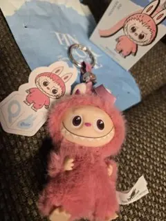 ラブブ イニシャルQ LABUBU 正規品