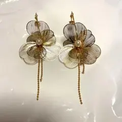 ピアス