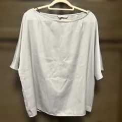 H&M 半袖ブラウス ライトグレー Sサイズのサムネイル
