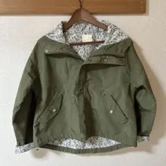オリーブ色 フード付き　ジャケット