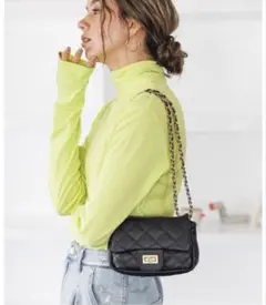 ベイフロー　キルティングチェーンバッグ