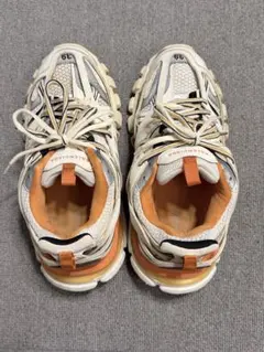オールマイティー師範様BALENCIAGA Track ホワイト オレンジ 43 - メルカリ