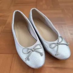 Ray Cassin シルバー パンプスのサムネイル
