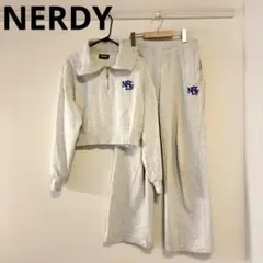 NERDY セットアップ　グレー　ハーフジップ　クロップド　スウェット　ズボンのサムネイル