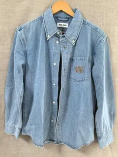 【人気定番モデル】Miu Miuデニム長袖シャツジャケット男女兼用スタイリッシュ
