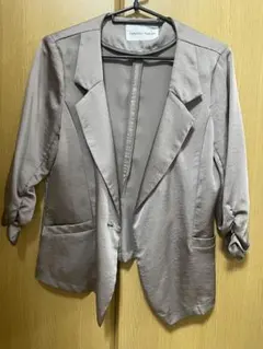 Alphabet's alphabet ベージュジャケット