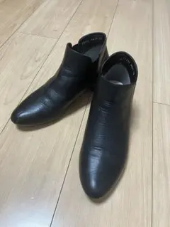 【REGAL：ビューフィット】 黒レザーサイドゴアブーツ 4cmヒール：23cm