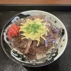 食品サンプル　チーズ牛丼