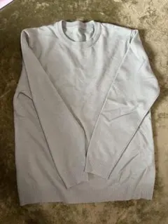 ライトグレー クルーネック ニットセーター