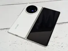 【美品】折りたたみスマホ／vivo X Fold3 256G／中国版SIMフリーのサムネイル