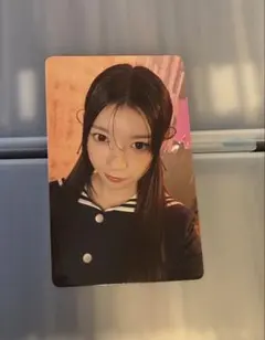 illit bomb モカ 中国 yizhiyu 4.0 トレカ